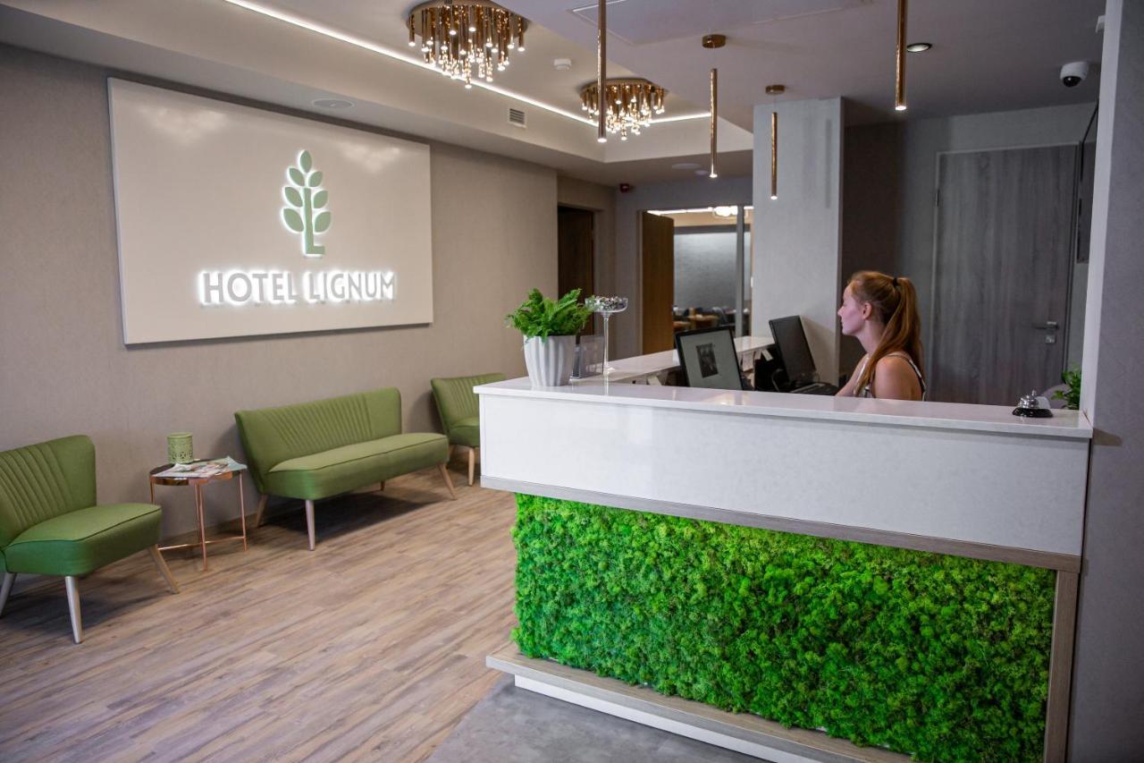 Lignum Hotel Miskolc Buitenkant foto