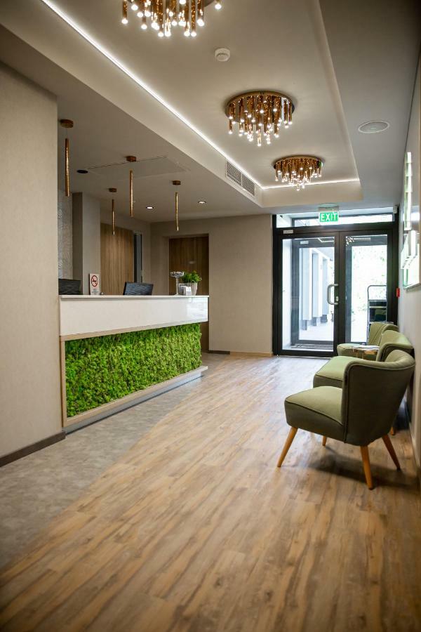 Lignum Hotel Miskolc Buitenkant foto