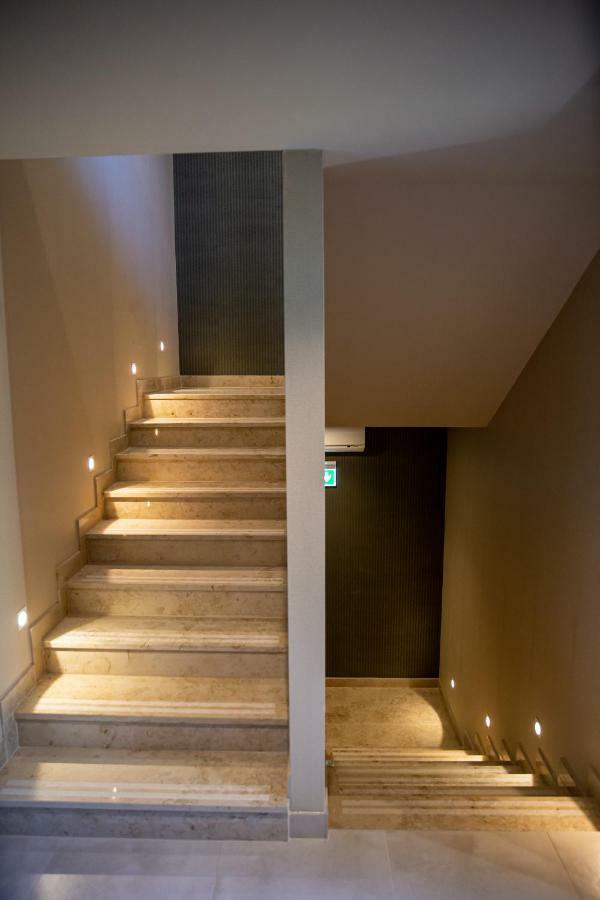 Lignum Hotel Miskolc Buitenkant foto