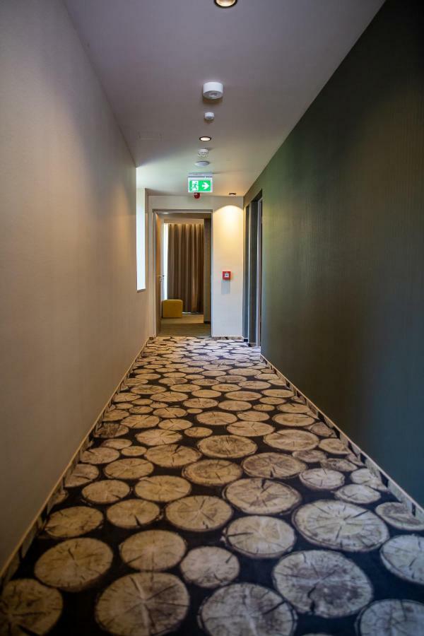 Lignum Hotel Miskolc Buitenkant foto
