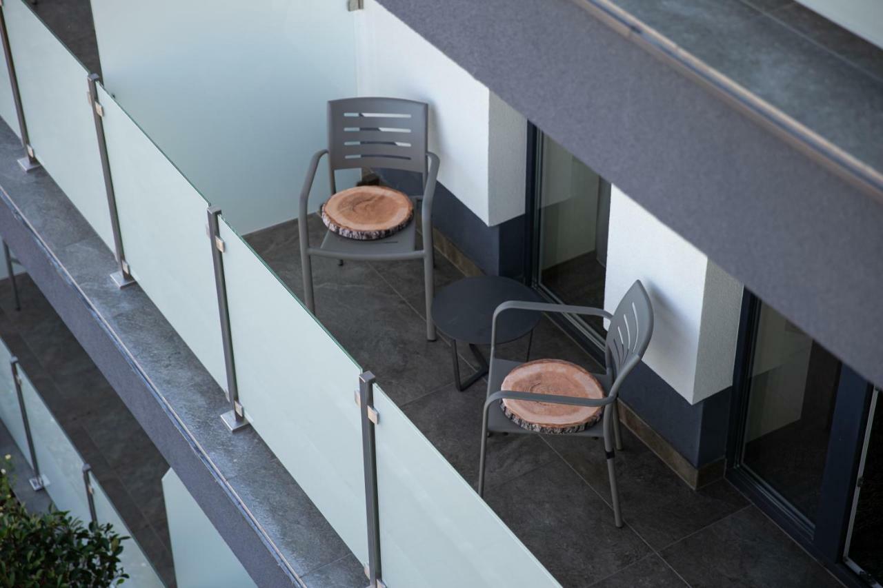 Lignum Hotel Miskolc Buitenkant foto
